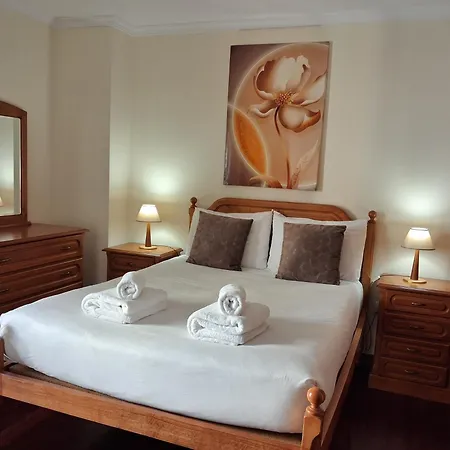 Апартаменты - M *